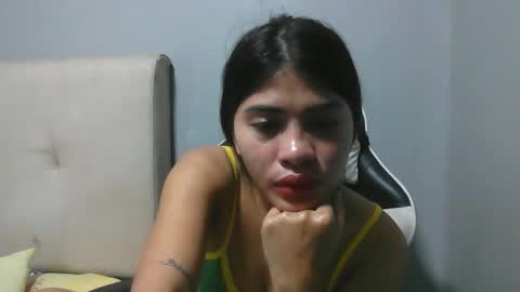 Snapshot of sexy_hot_pussie chatting on 09-09-25, 01:05 just call me sofia online show from 09-09-25, 01:05