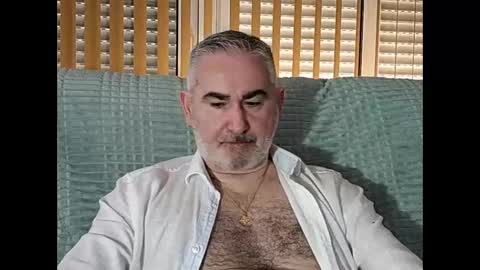 Snapshot of sexy_italiandaddy chatting on 05-21-26, 10:33 Antonio online show from 05-21-26, 10:33