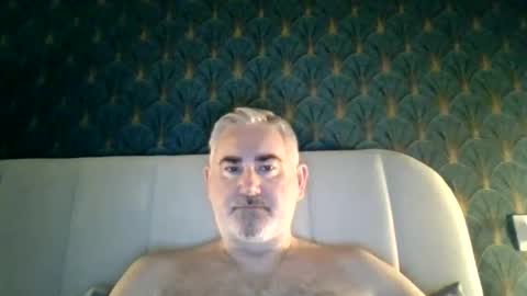 Snapshot of sexy_italiandaddy chatting on 06-10-26, 06:45 Antonio online show from 06-10-26, 06:45