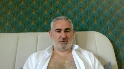 Snapshot of sexy_italiandaddy chatting on 06-17-26, 02:51 Antonio online show from 06-17-26, 02:51
