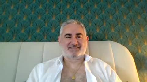 Snapshot of sexy_italiandaddy chatting on 06-19-26, 07:01 Antonio online show from 06-19-26, 07:01