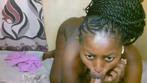 sexy_latasha online show from 10-03-25, 05:59