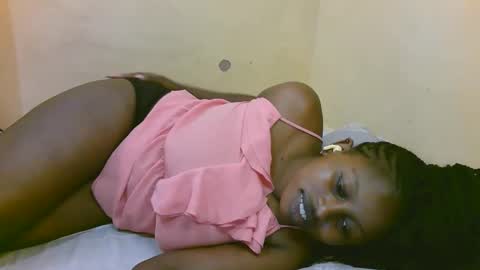 sexy_latasha online show from 10-09-25, 06:00