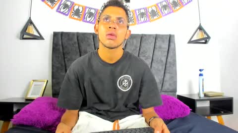 sexy_latin_cum online show from 10-27-25, 03:43