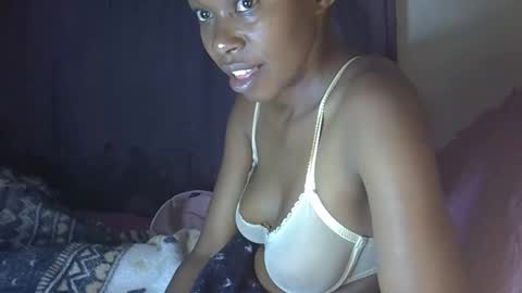 Snapshot of sexy_leila3 chatting on 05-26-26, 11:45 kayla online show from 05-26-26, 11:45