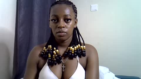 Linda online show from 08-08-26, 02:19