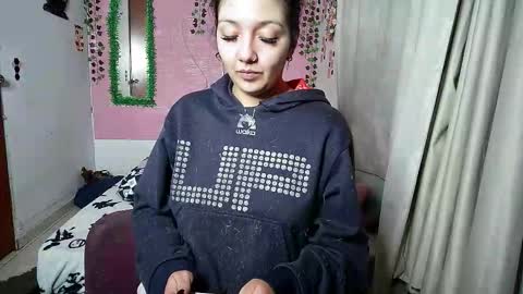 sexy lolas online show from 11-08-25, 03:18