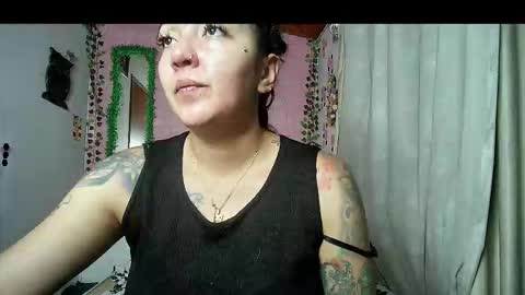 sexy lolas online show from 01-19-26, 12:58