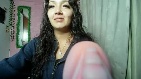 sexy lolas online show from 04-11-26, 07:45