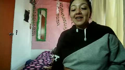 sexy lolas online show from 04-20-26, 08:43
