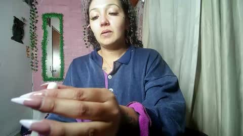 sexy lolas online show from 06-07-26, 05:11