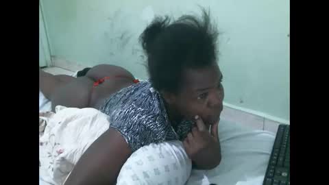 sexy_lunah online show from 01-28-25, 04:08