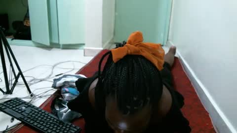 sexy_lunah online show from 02-02-25, 05:59