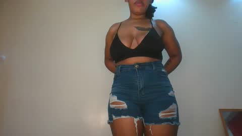 sexy_lyna online show from 05-04-26, 01:12