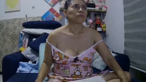 Mary online show from 06-17-26, 03:53