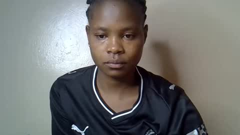 Molyne online show from 04-21-26, 03:24