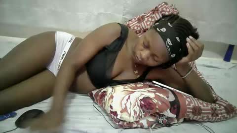 Snapshot of sexy_nanah chatting on 05-25-26, 06:52 sexy_nanah online show from 05-25-26, 06:52