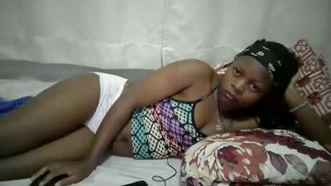 Snapshot of sexy_nanah chatting on 05-25-26, 11:55 sexy_nanah online show from 05-25-26, 11:55
