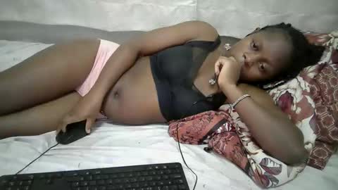 Snapshot of sexy_nanah chatting on 05-27-26, 12:18 sexy_nanah online show from 05-27-26, 12:18