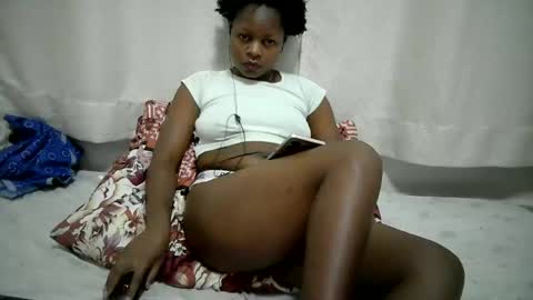 Snapshot of sexy_nanah chatting on 05-31-26, 03:41 sexy_nanah online show from 05-31-26, 03:41
