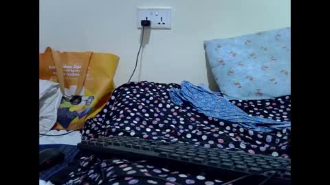 Snapshot of sexy_pall chatting on 02-24-25, 10:48 Princess online show from 02-24-25, 10:48