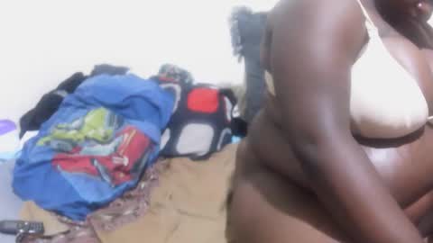 Snapshot of sexy_pall chatting on 11-29-25, 11:30 Princess online show from 11-29-25, 11:30