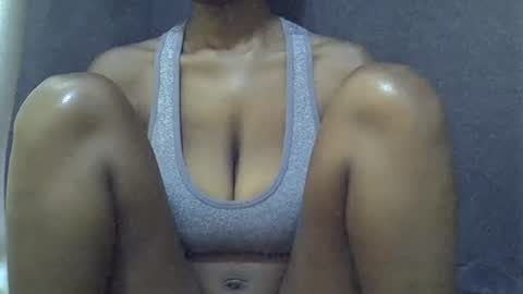 sexy_peach4 online show from 06-23-26, 10:46