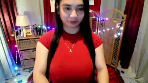 Snapshot of sexy_pussy143 chatting on 05-21-26, 06:15 angela online show from 05-21-26, 06:15