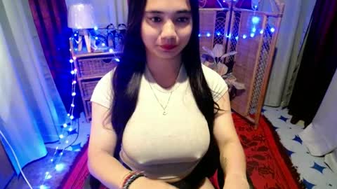 Snapshot of sexy_pussy143 chatting on 06-23-26, 05:05 angela online show from 06-23-26, 05:05