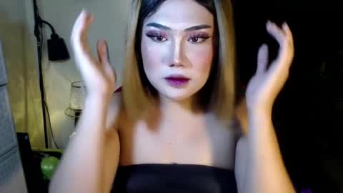 Snapshot of sexy_rc18 chatting on 07-14-26, 06:57 RC online show from 07-14-26, 06:57
