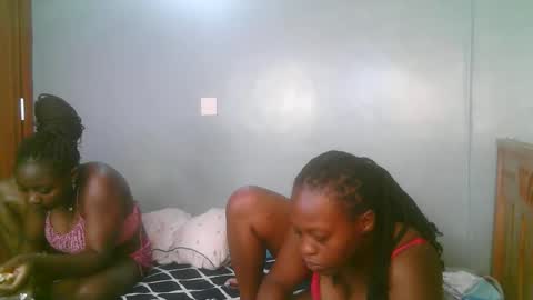 Snapshot of sexy_shava chatting on 11-29-25, 11:57 sexy_shava online show from 11-29-25, 11:57