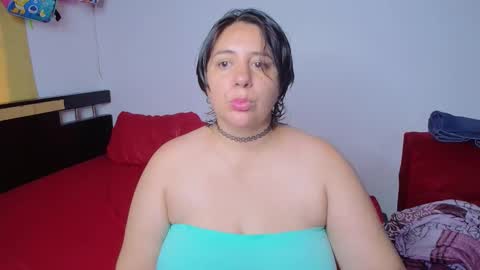 Snapshot of sexy_ticki chatting on 04-14-26, 04:46 janel online show from 04-14-26, 04:46