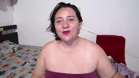 Snapshot of sexy_ticki chatting on 05-04-26, 04:58 janel online show from 05-04-26, 04:58