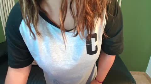 sexy_valeshca online show from 10-22-25, 12:27