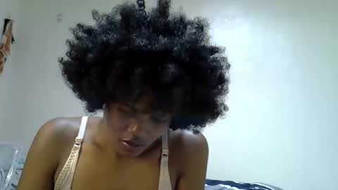 Snapshot of sexy_vero01 chatting on 06-08-26, 01:44 sexy_vero01 online show from 06-08-26, 01:44