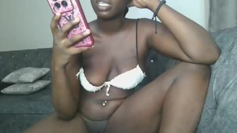 Snapshot of sexy_wendy5 chatting on 01-20-25, 06:53 wendy online show from 01-20-25, 06:53