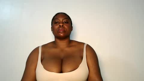 Luna online show from 10-29-25, 10:44