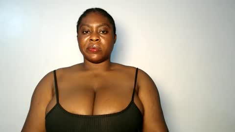 Luna online show from 10-30-25, 09:04