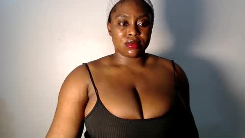 Luna online show from 03-02-26, 09:43