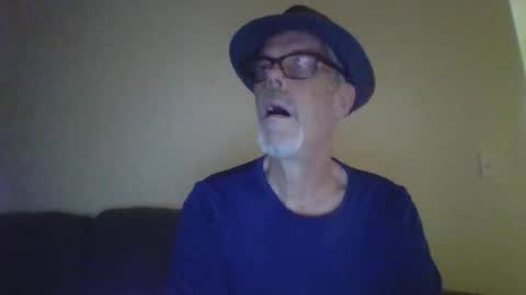 Daddy online show from 03-09-25, 01:37