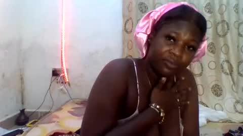 Snapshot of sexyafricandiva chatting on 06-07-26, 07:45 sexyafricandiva online show from 06-07-26, 07:45