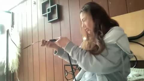 Alice Skay online show from 11-11-25, 01:55