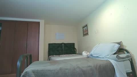 Snapshot of sexyaliceskay chatting on 07-17-26, 02:24 Alice Skay online show from 07-17-26, 02:24