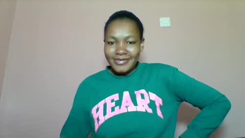 Snapshot of sexyapple2002 chatting on 09-13-25, 06:57 sexyapple2002 online show from 09-13-25, 06:57