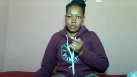 Snapshot of sexyapple2002 chatting on 09-28-25, 03:23 sexyapple2002 online show from 09-28-25, 03:23