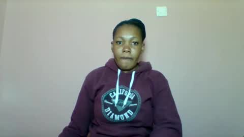 Snapshot of sexyapple2002 chatting on 09-28-25, 05:18 sexyapple2002 online show from 09-28-25, 05:18