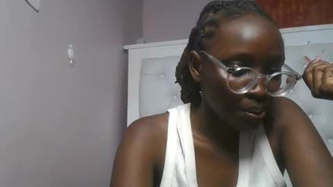 Snapshot of sexyary chatting on 07-19-26, 04:22 sexyary online show from 07-19-26, 04:22