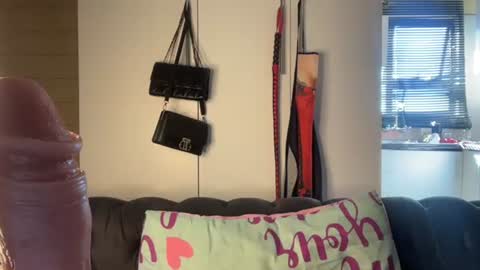 Snapshot of sexyasszeeee chatting on 05-12-26, 07:05 sexyasszeeee online show from 05-12-26, 07:05