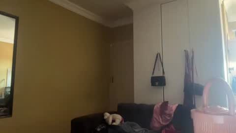 Snapshot of sexyasszeeee chatting on 06-16-26, 10:29 sexyasszeeee online show from 06-16-26, 10:29