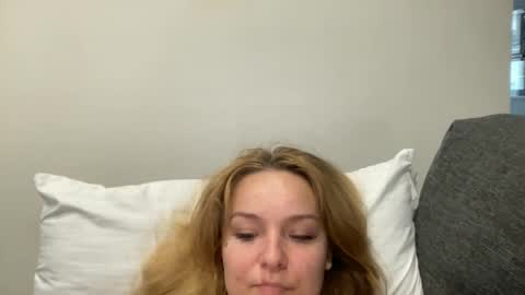 Snapshot of sexyayo666 chatting on 03-09-26, 03:05 ALAYA online show from 03-09-26, 03:05